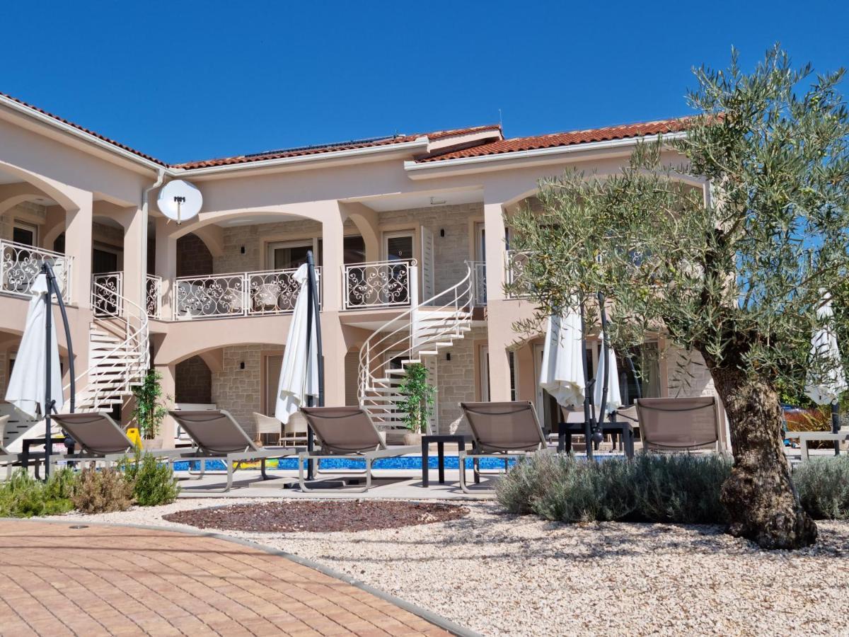 Villa Luka Lopar Exterior photo