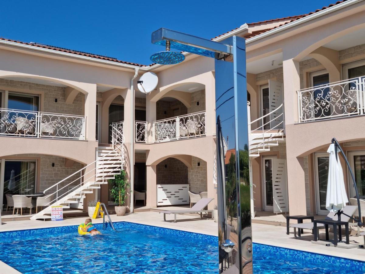 Villa Luka Lopar Exterior photo