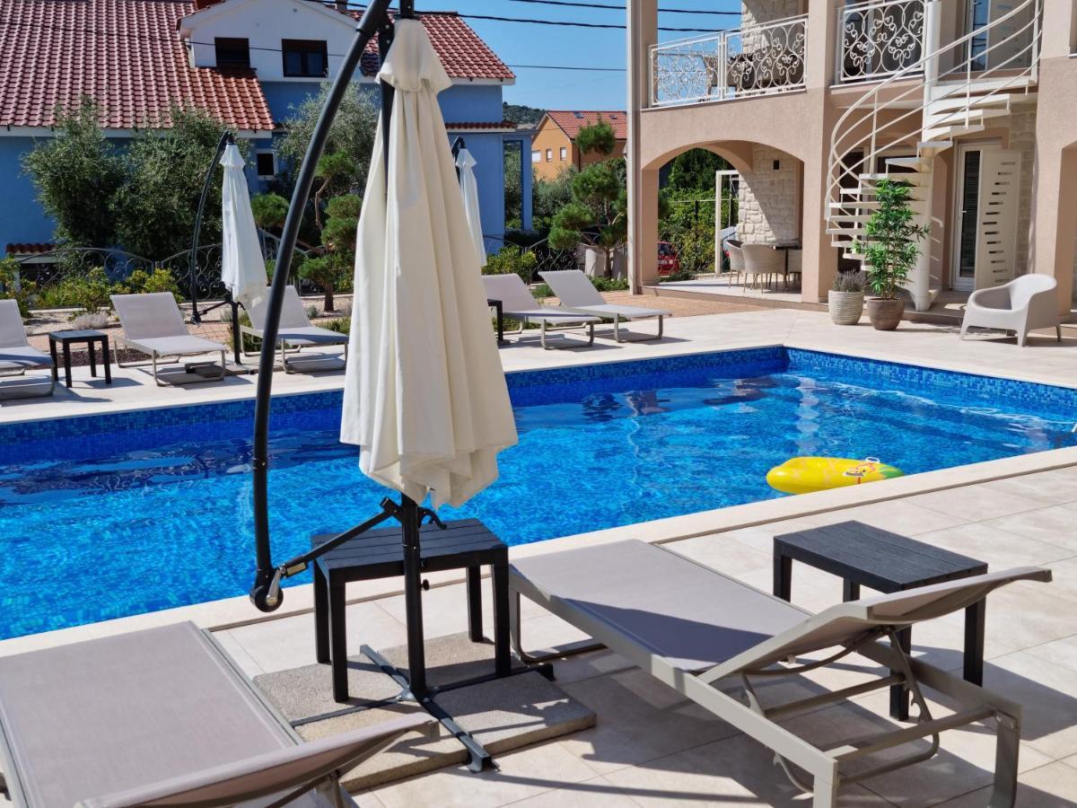 Villa Luka Lopar Exterior photo